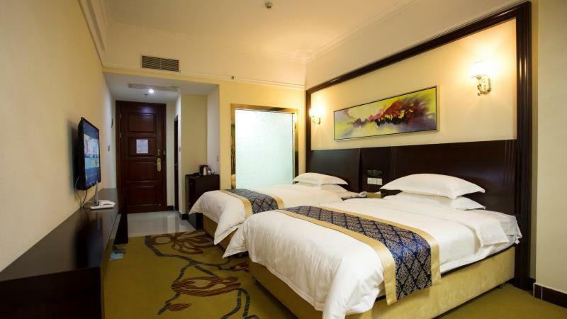 Longhui Business Hotel Huizhou  Exterior photo